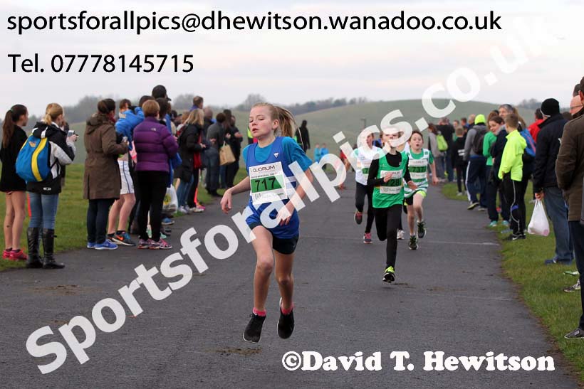 Under-11s Heaton Harriers Memorial Road Race. Photo: David T. Hewitson/Sports for All Pics
